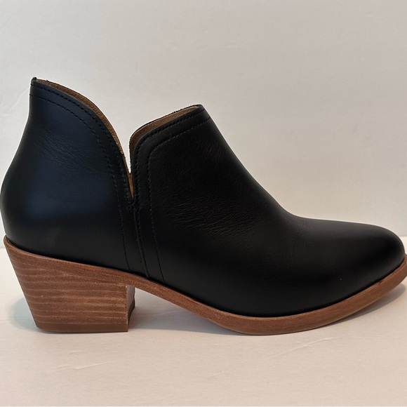 Nisolo Black Ankle Booties Sleek Modern Design Sz 7 - Picture 6 of 6